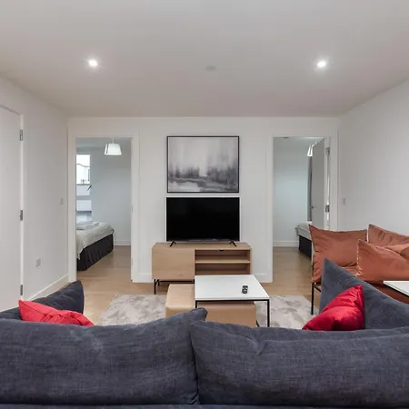 Orchard By Utdm בריסטול