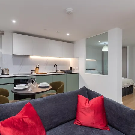 Orchard By Utdm * בריסטול