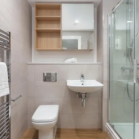 Orchard By Utdm בריסטול